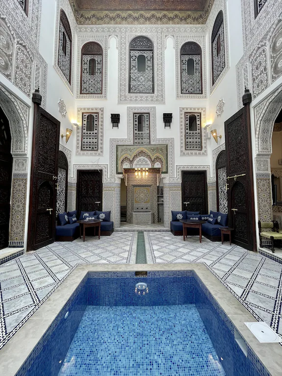 Le Grand Alcazar Interior
